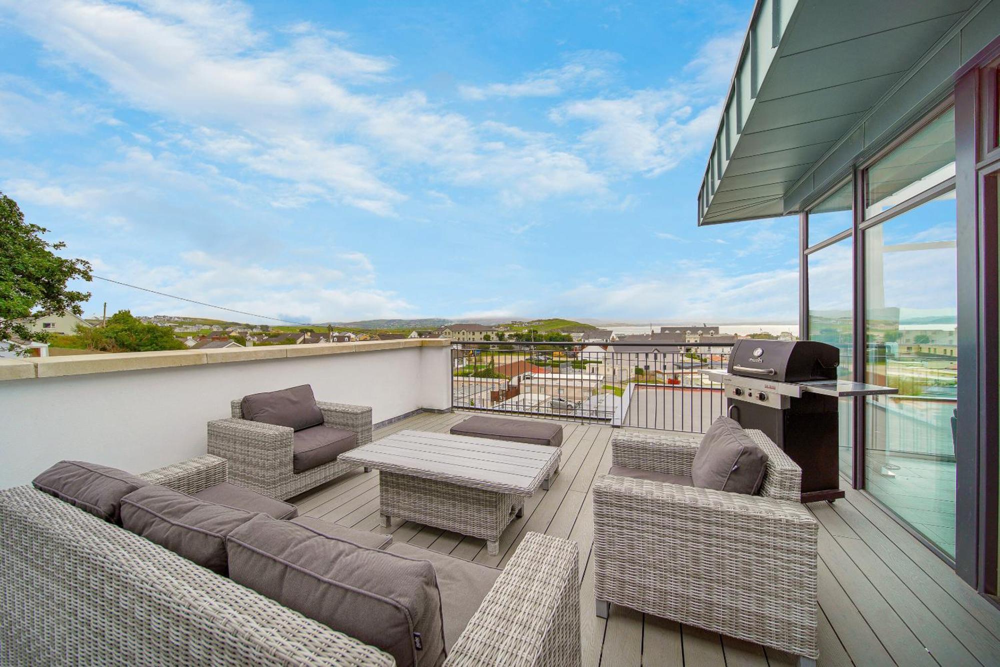 Bayview Luxury 4 Bedroom Penthouse 道宁斯 外观 照片